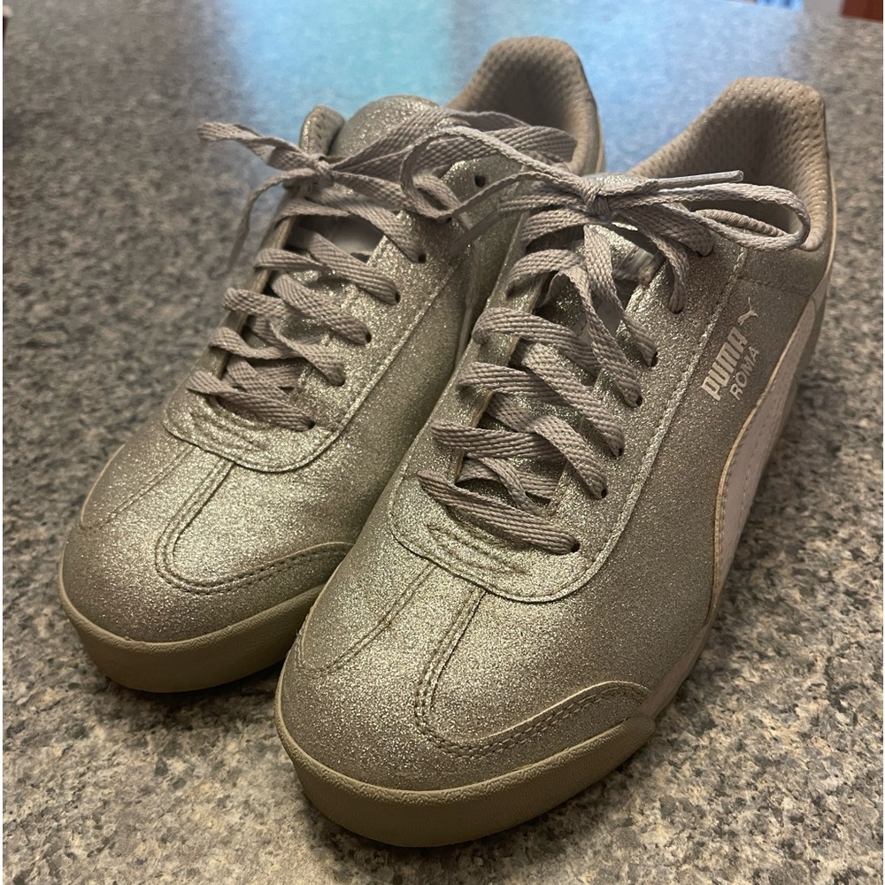 Silver glitter Puma sneakers size 7C!